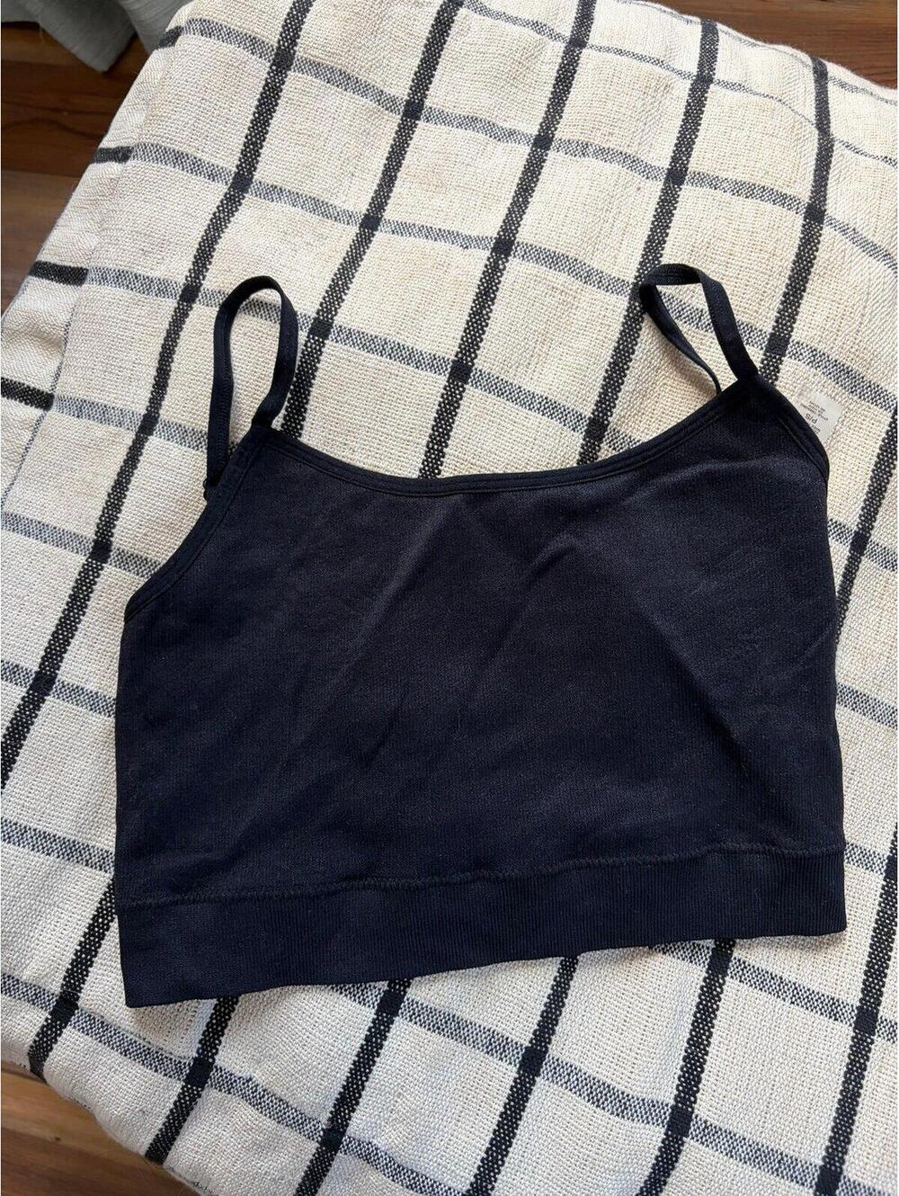 Garage black seamless cropped tank cross back size S